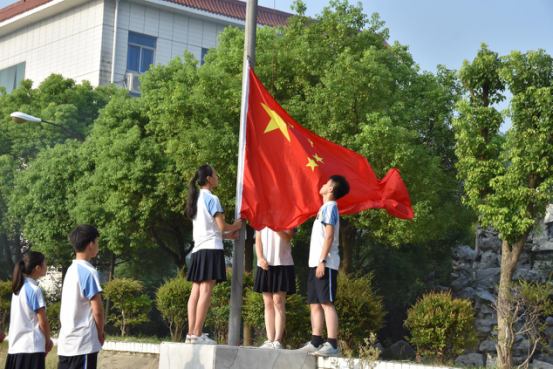 我校晨會開展校園安全教育活動